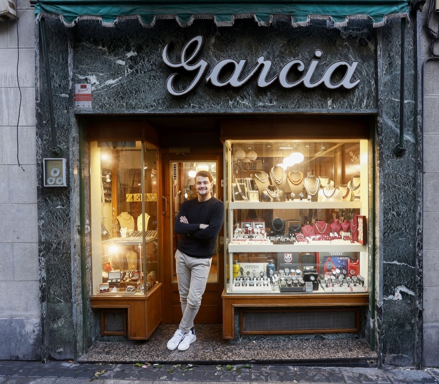 473586207 579708541536742 6991656440759662418 N